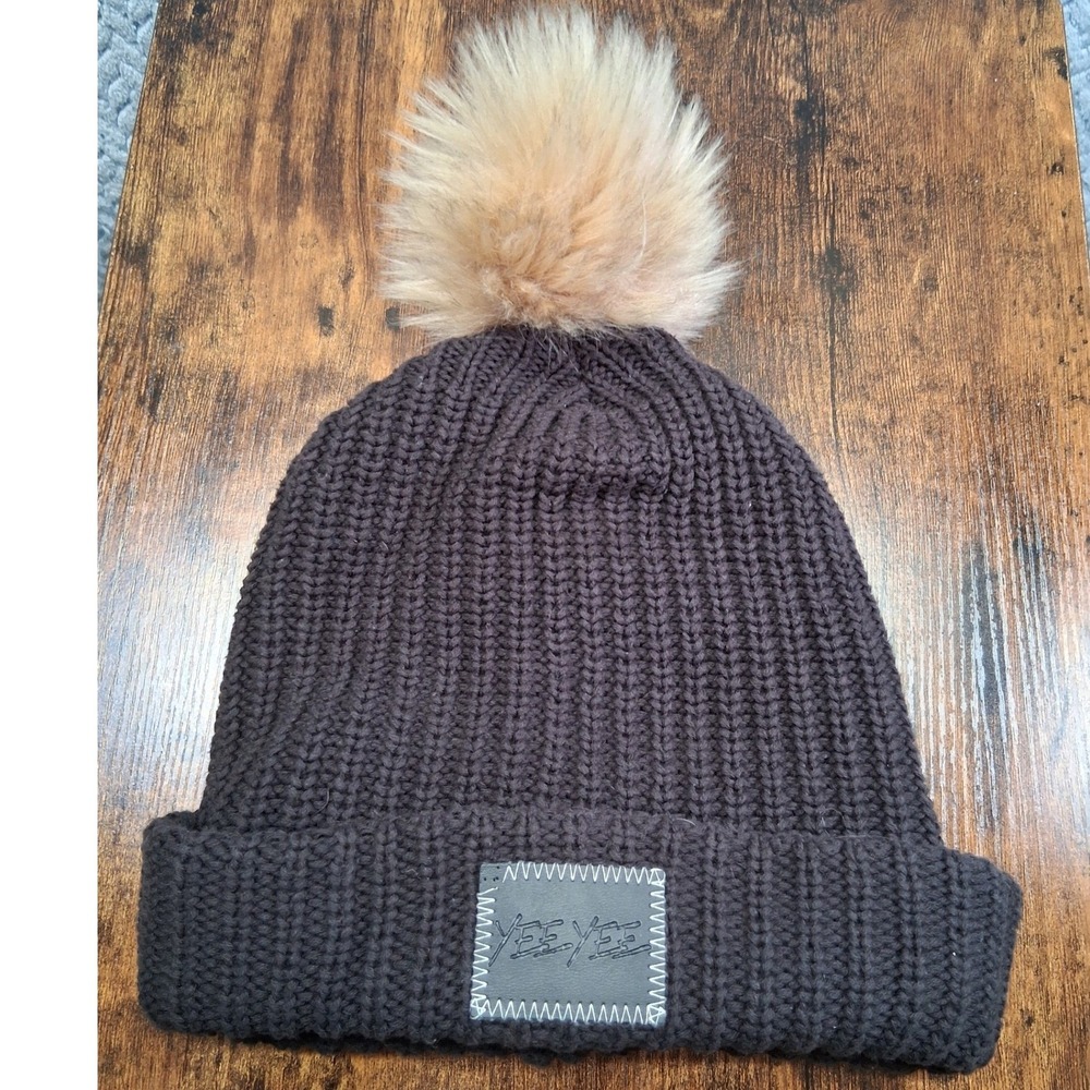 Yee Yee Apparel Black Ribbed Knit Beanie Faux Fur Pom Pom Cuffed Hat 100% Cotton